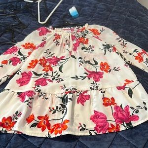 Old navy blouse! Perfect condition.